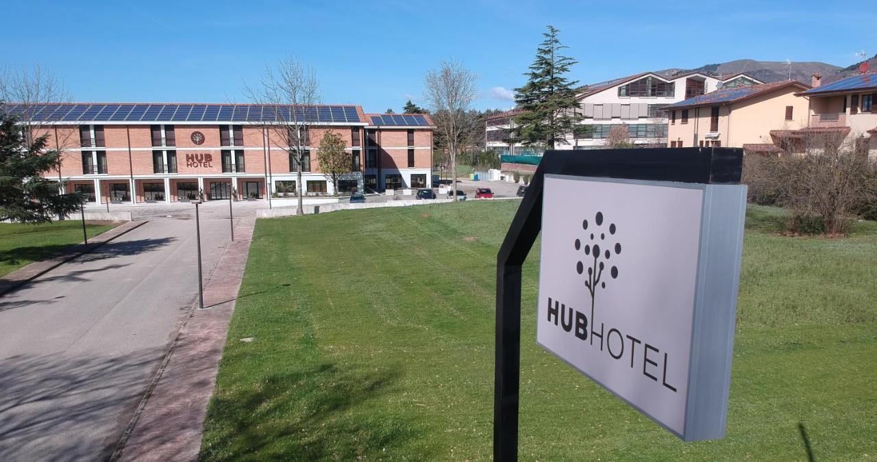 Hub Hotel Gubbio Eksteriør bilde