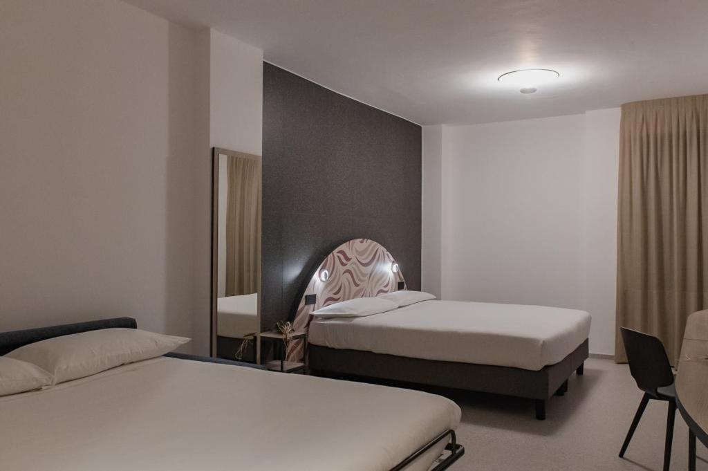 Hub Hotel Gubbio Eksteriør bilde