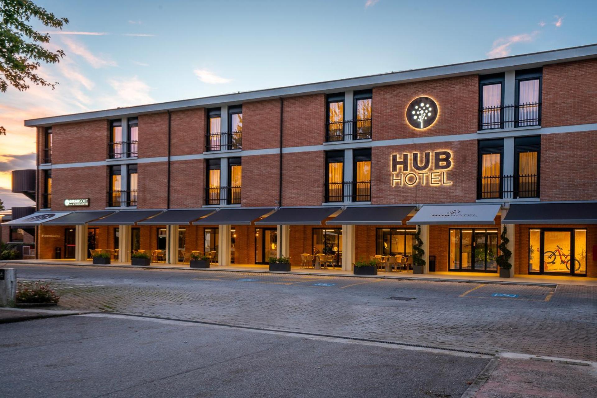Hub Hotel Gubbio Eksteriør bilde